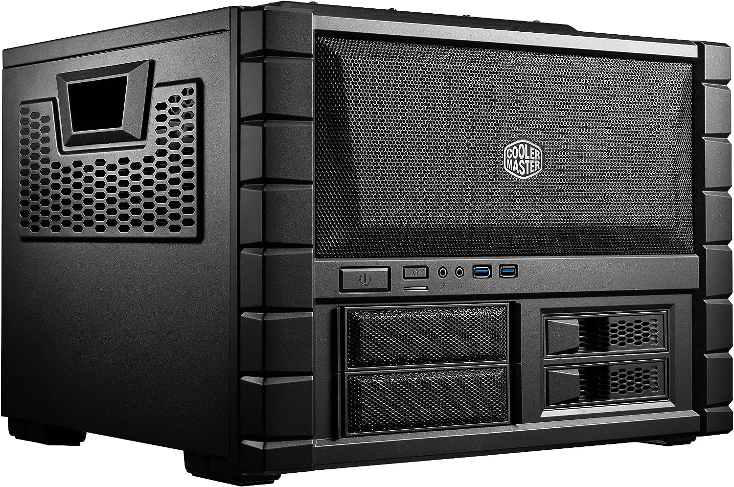 Cooler Master HAF 700 1